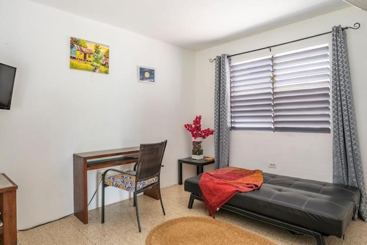 Ancella'S Garden Apartment-Beach-5Min Drive, 1 Hr Montego Bay, 25 Mins Ocho Rios, Continental Breakfast Раневей-Бей Екстер'єр фото