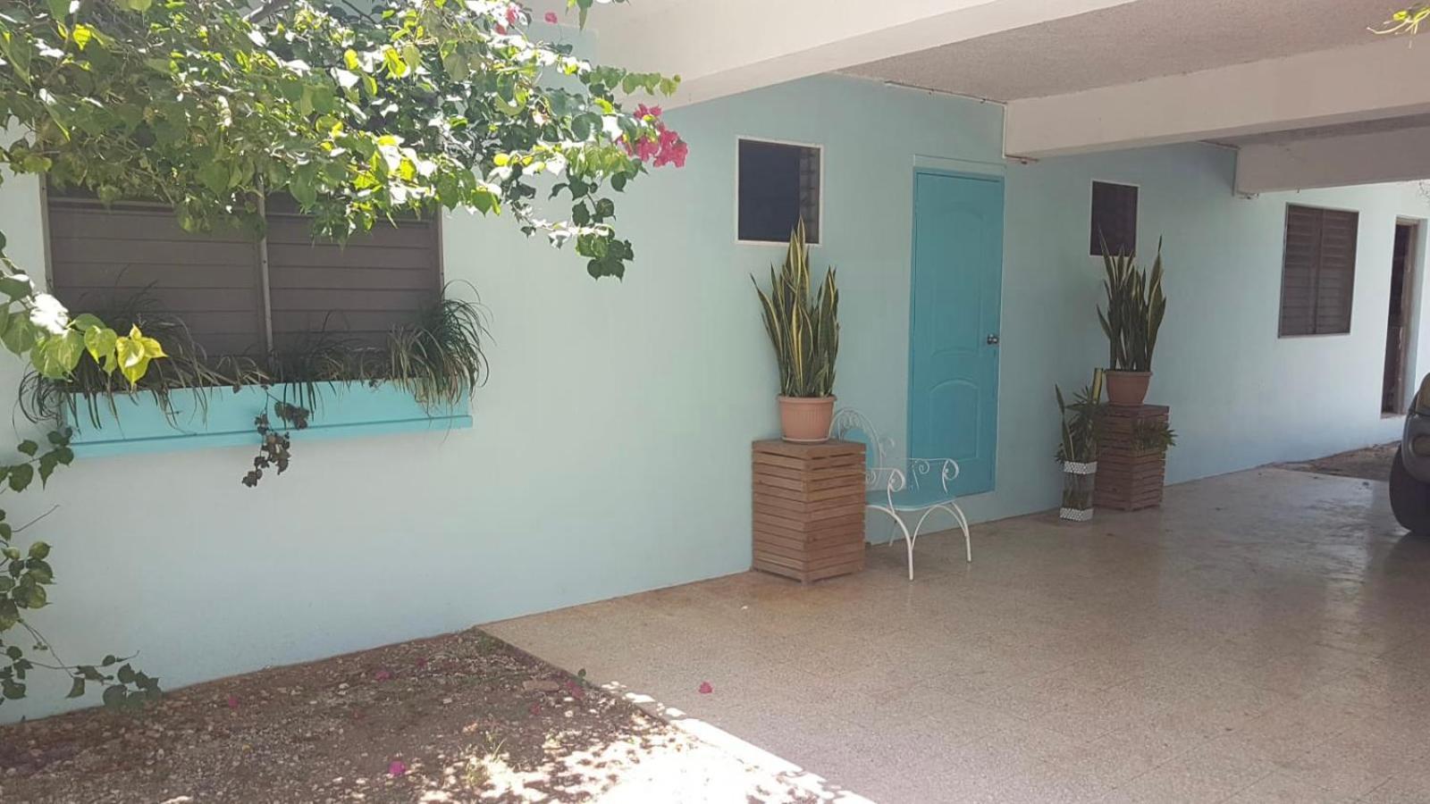 Ancella'S Garden Apartment-Beach-5Min Drive, 1 Hr Montego Bay, 25 Mins Ocho Rios, Continental Breakfast Раневей-Бей Екстер'єр фото